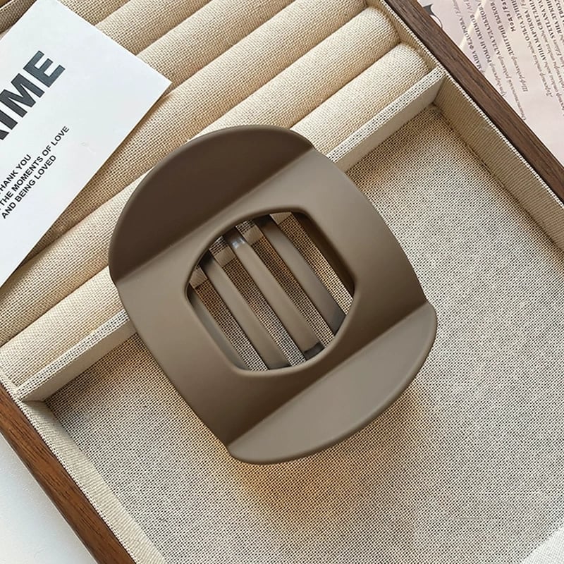 🎁Last Day 49%off 💖Casual Versatile Solid Colour Lay Flat Hair Clip